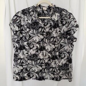Covington Woman Black n White Floral Pattern Button Up Blouse Size 16-18W